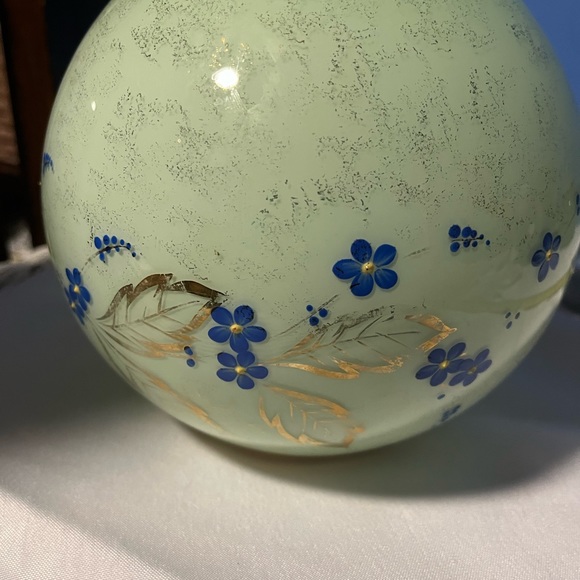 Vintage glass round vase with hand painted floral design  gold trim - Picture 13 of 13
